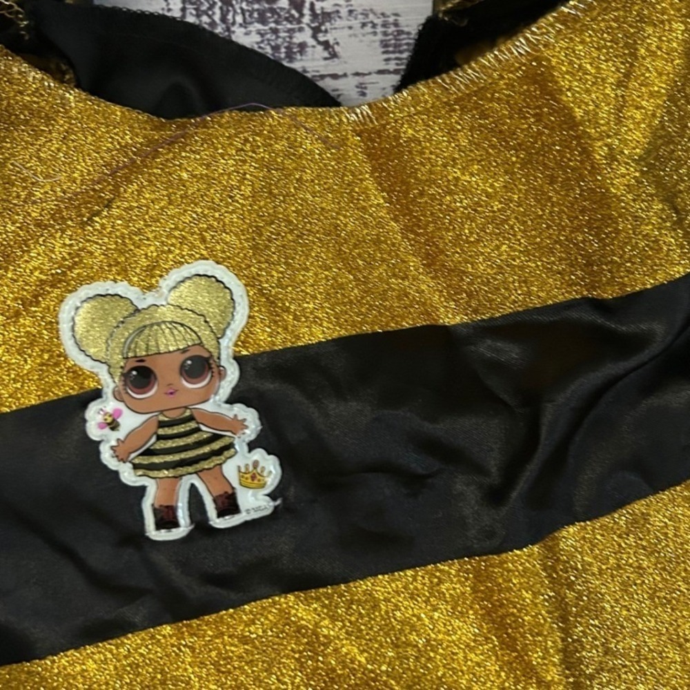 Queen Bee Deluxe L.O.L. Suprise Dress Up Costume Child M 7-8 Ruffled Gold Dress - Picture 4 of 7